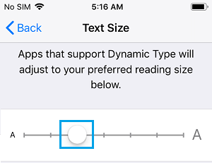 تغيير حجم النص على iPhone باستخدام شاشة العرض والسطوع